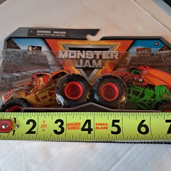SPIN MASTER MONSTER JAM DRAGONOID VS DRAGONOID 1/64 Scale - Picture 8 of 8